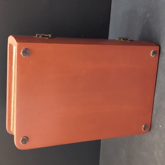 Hand-Painted Floral/ Bird Wooden Trinket Box. - Picture 7 of 11